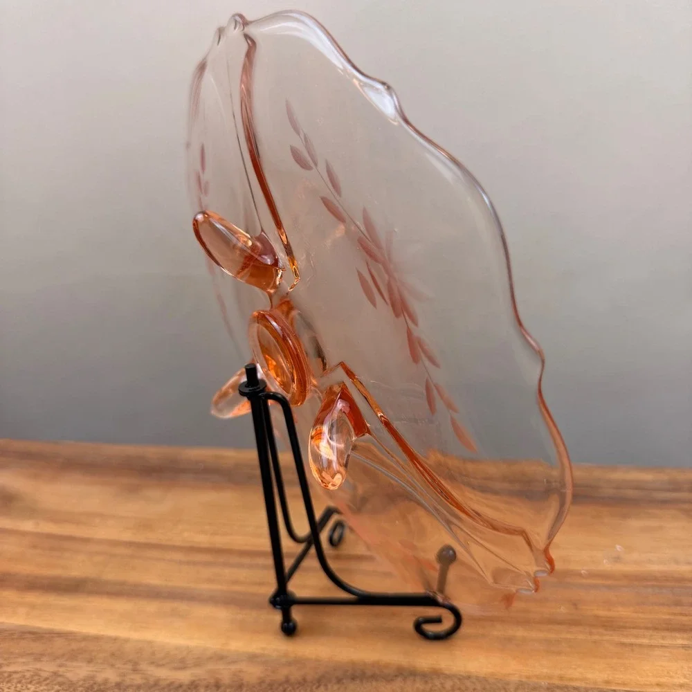 Vintage Pink Depression Glass 3 Footed Etched Floral Scalloped Console Bowl 8.5" - Picture 5 of 7